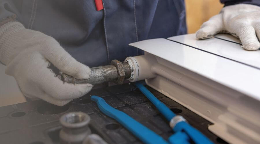 Burst Pipe Repair in Arlington, IA